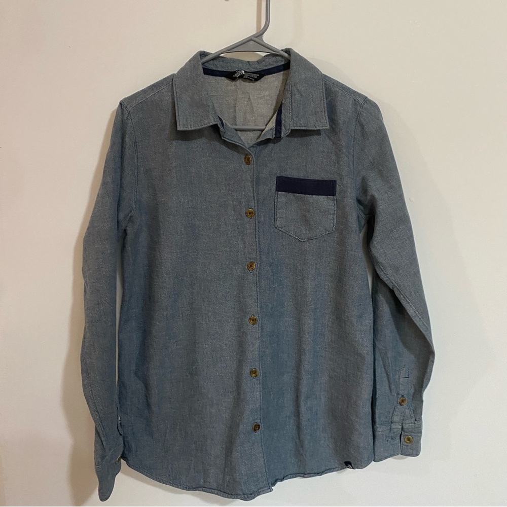 The North Face Denim Soft women’s small Button Down Shirt